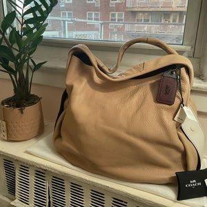 Coach Bandit Hobo in Beige/Oxblood